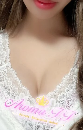 椿りさ(19)