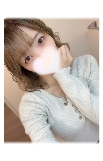 優木ここな(23)