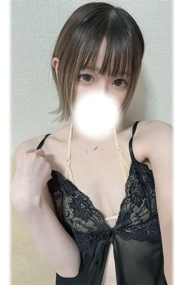 小鳥遊なづ(22)