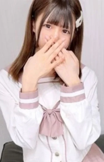 浜崎めるも(24)