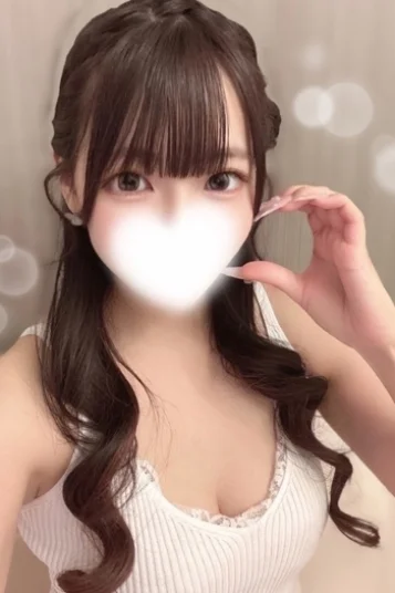 水瀬ももな(22)