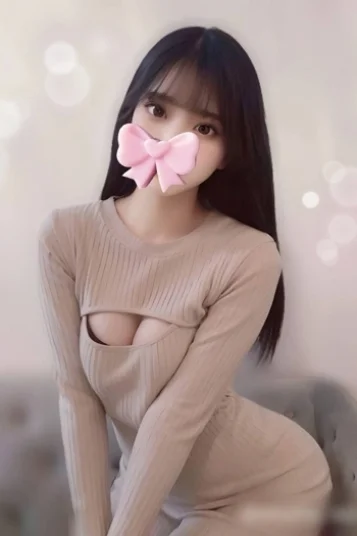 氷川れい(25)