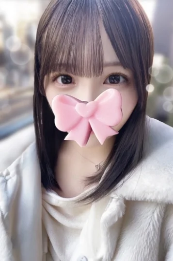 白桃えみり(19)