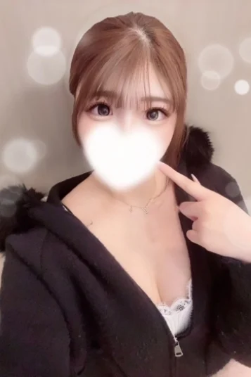 星乃えま(21)
