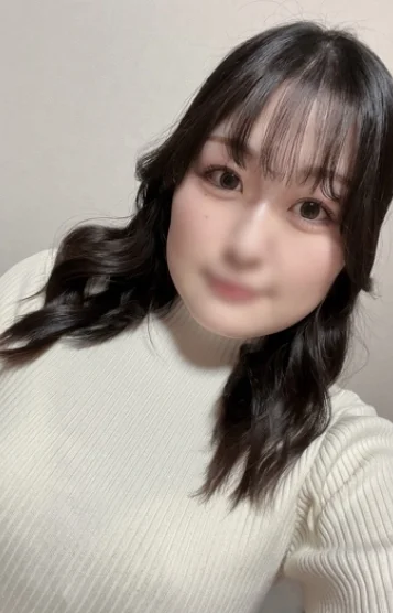 もえ(23)