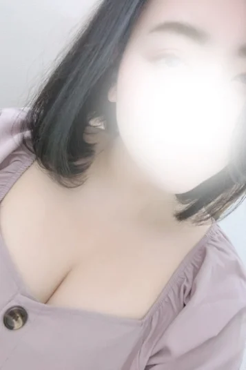 望月しおん(30)
