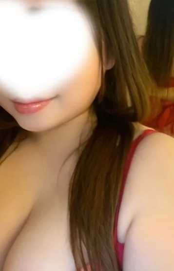 小宮なつみ(34)