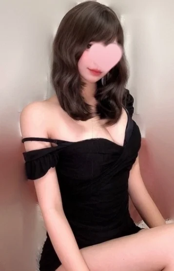 姫宮ひなの(24)