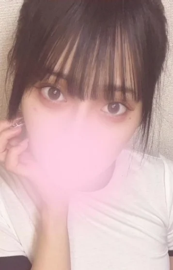 片瀬ありす(23)