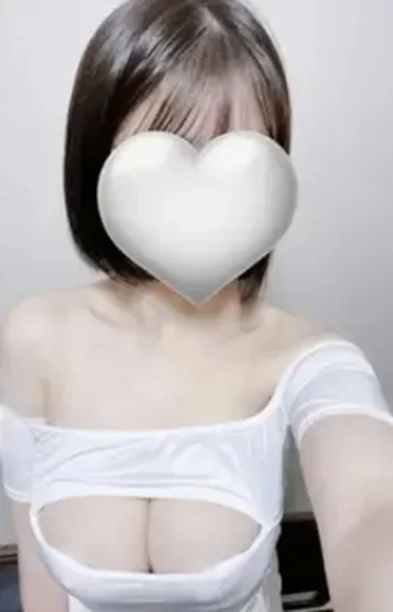 神崎あみ(22)
