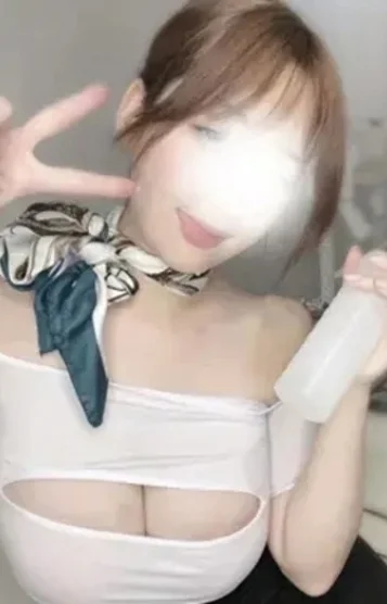 手嶋あい(26)