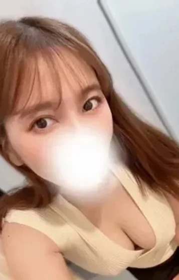 湊咲りあ(27)