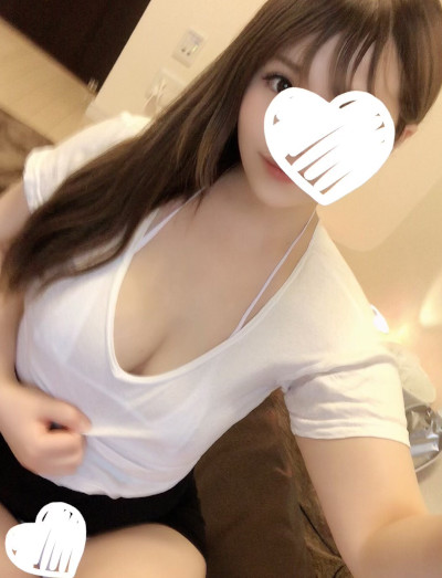 安達ちひろ(23)