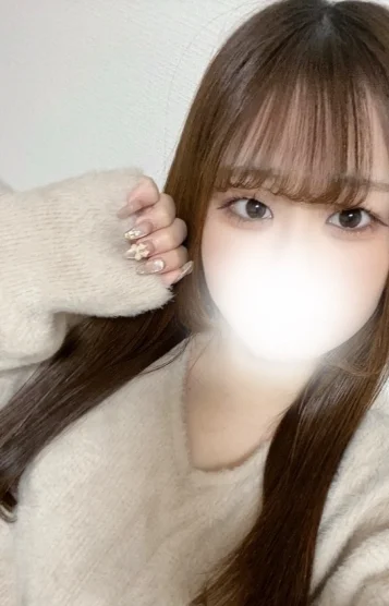 もえ(22)