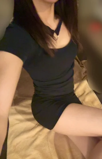 一色めいさ(25)