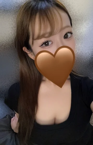 花咲りりこ(26)