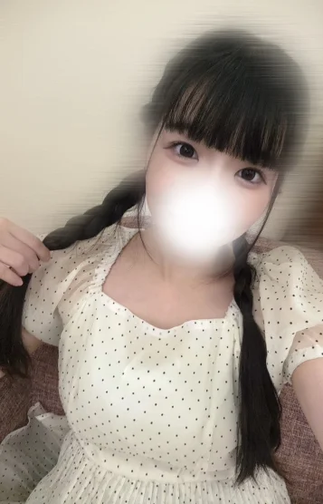 りな(22)