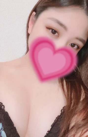 すず(21)
