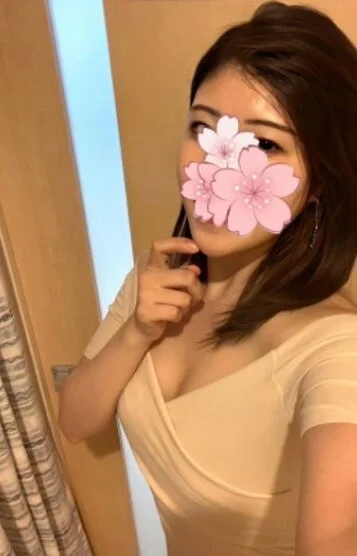 榊まどか(26)