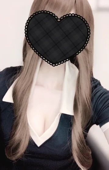 来栖れな(24)