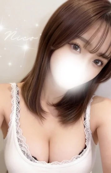小鳥遊にこ(23)