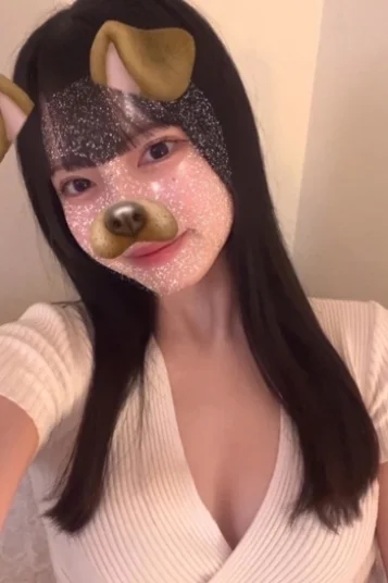 うい(21)