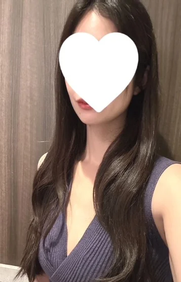 結城 ななみ(27)