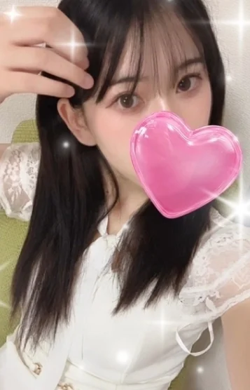 湊なな(22)
