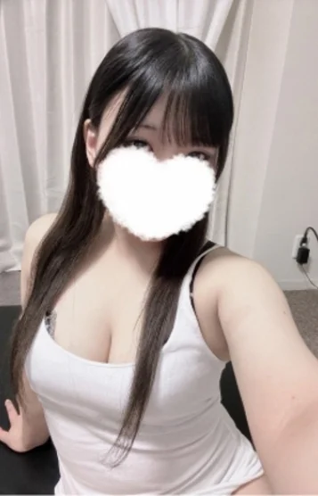 松井せな(24)
