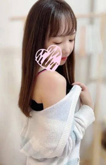 立花りお(25)