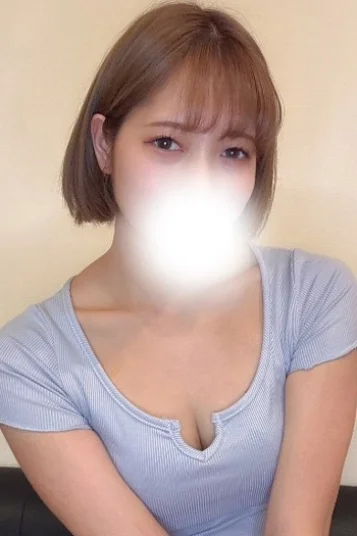 深沢なぎ(24)