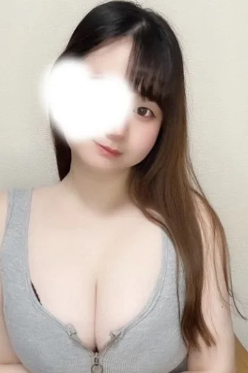 板倉ろあ(24)