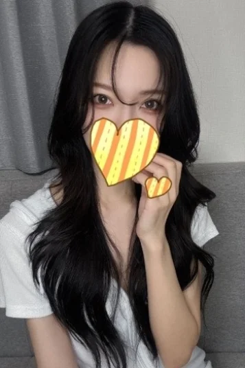緒川せな(22)