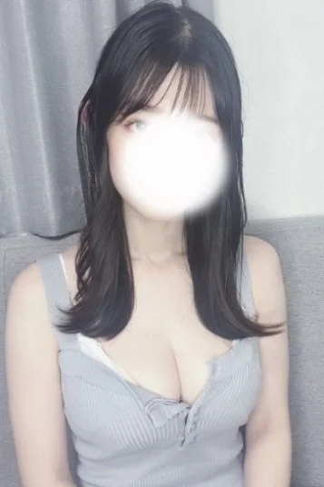 七瀬すい(23)