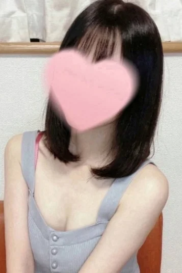 野田ちあき(24)