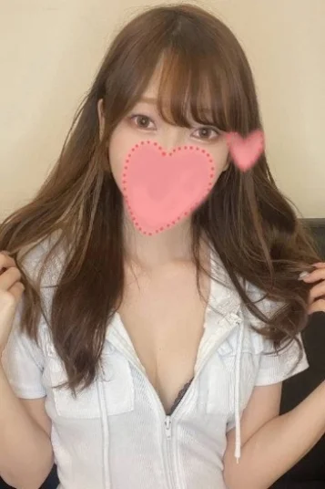 新川すみれ(23)