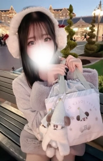 真波こころ(22)