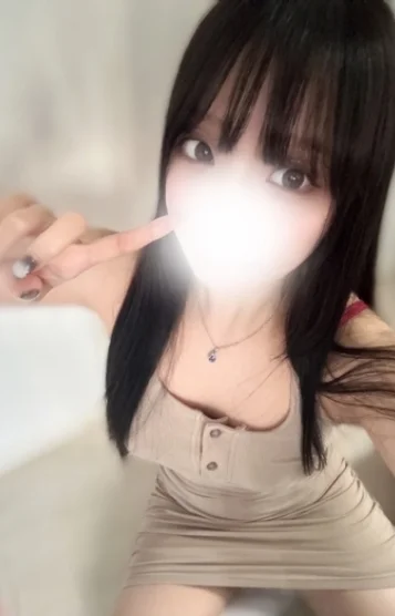 日色りお(26)