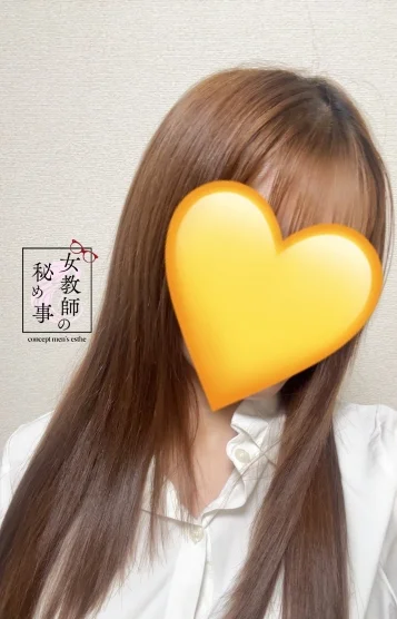 浜辺 夏帆(22)
