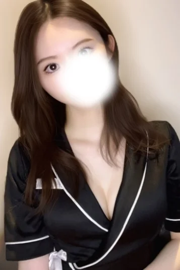 藤堂なな(27)