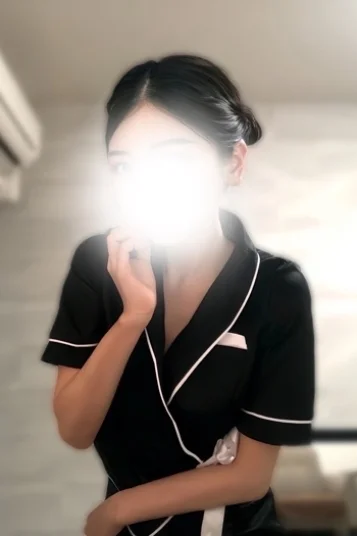 小宮山らん(24)