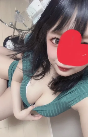 宮乃 ゆな(28)