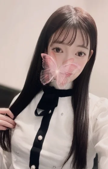 白澄いちか(19)