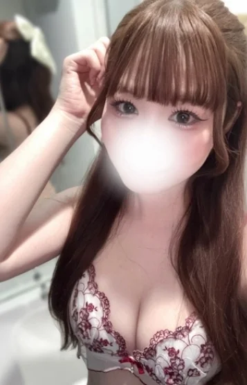 桃瀬つき(21)