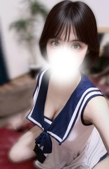 佐倉ひより(22)