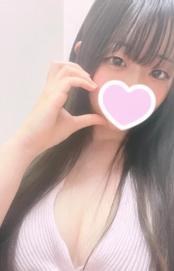 日向なな(21)