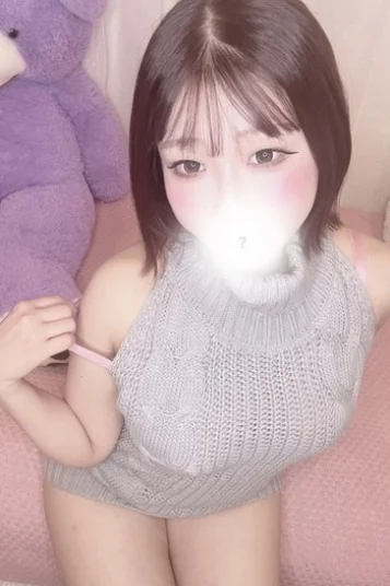 みな(22)