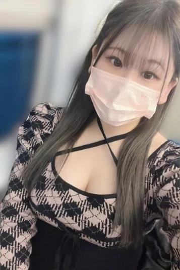 りのん(24)