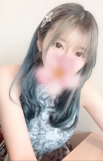 ひな(23)