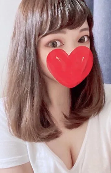 東村鈴花(27)